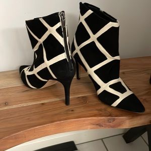 Ankle leather and suede boots 3 inch heel